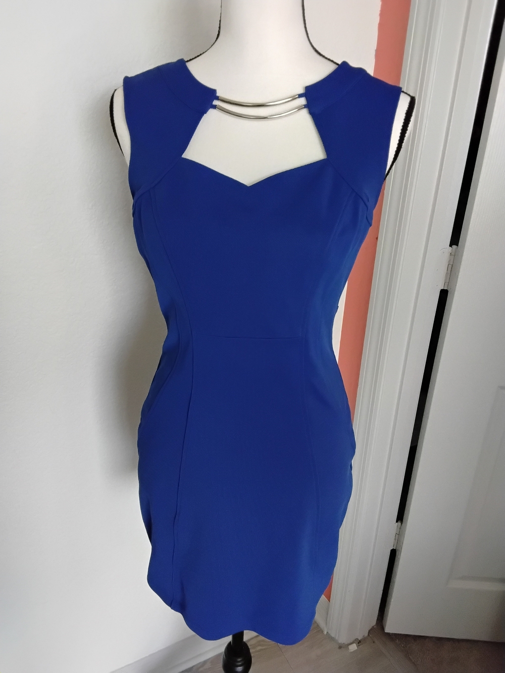 Chocolate Royal Blue Sleeveless Sheath Dress with Metal Neck Bar